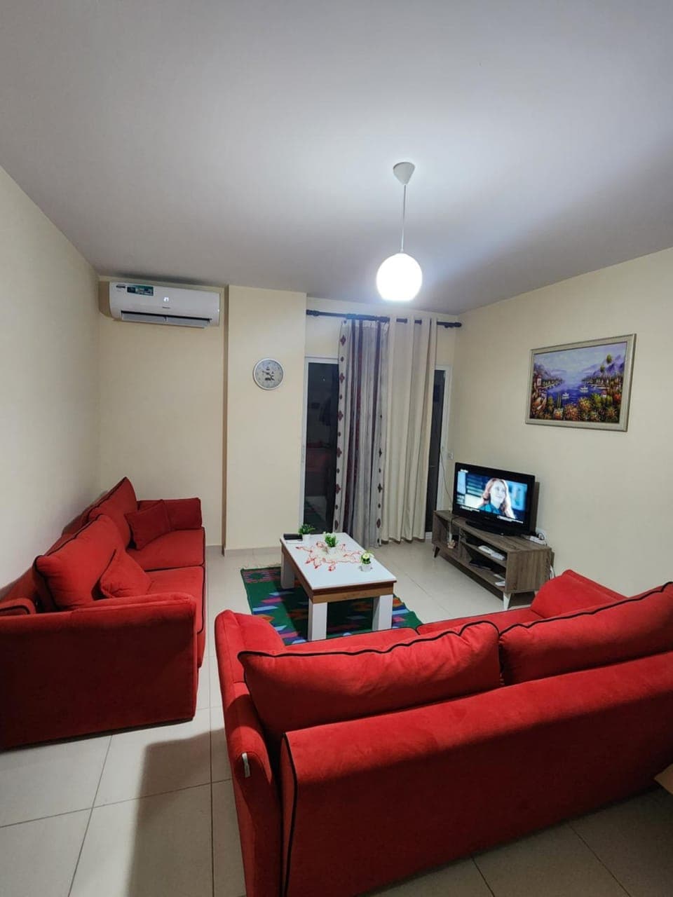 TV and multimedia, Living room, Seating area, air conditioner