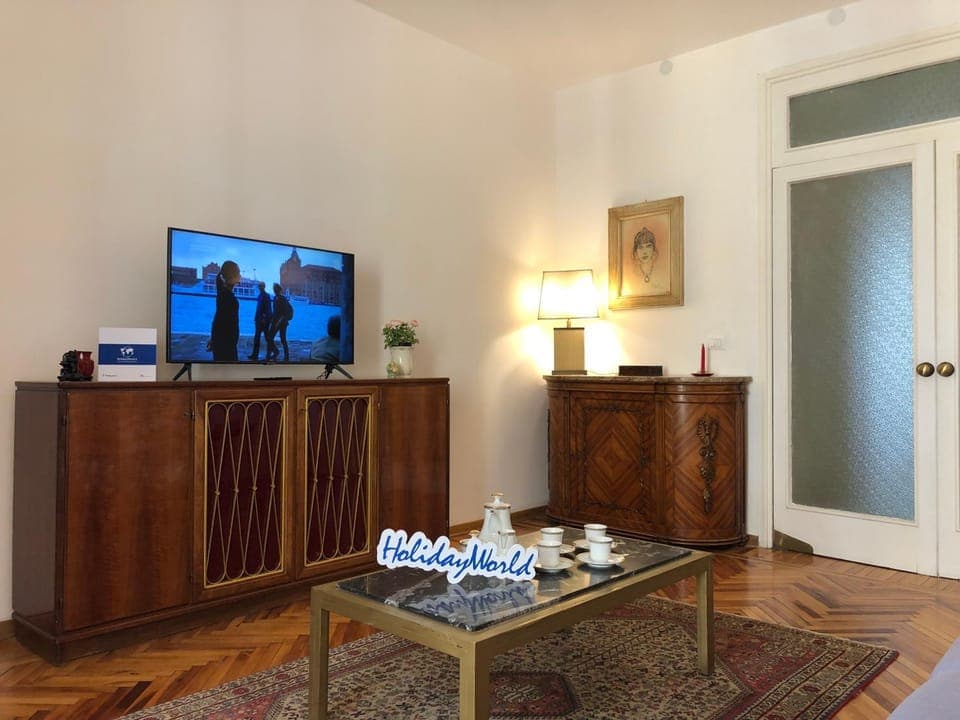 Communal lounge/ TV room, TV and multimedia, Evening entertainment