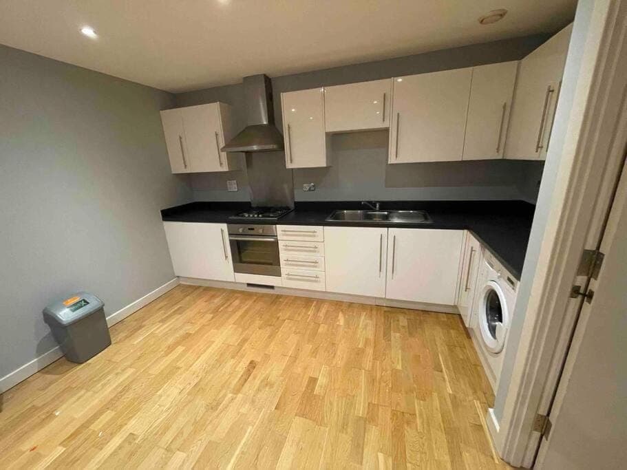 Kitchen or kitchenette, pet friendly, stove