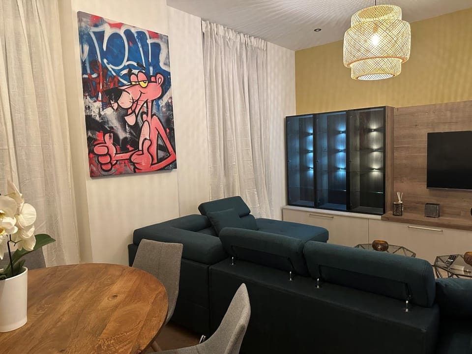 Communal lounge/ TV room, Living room