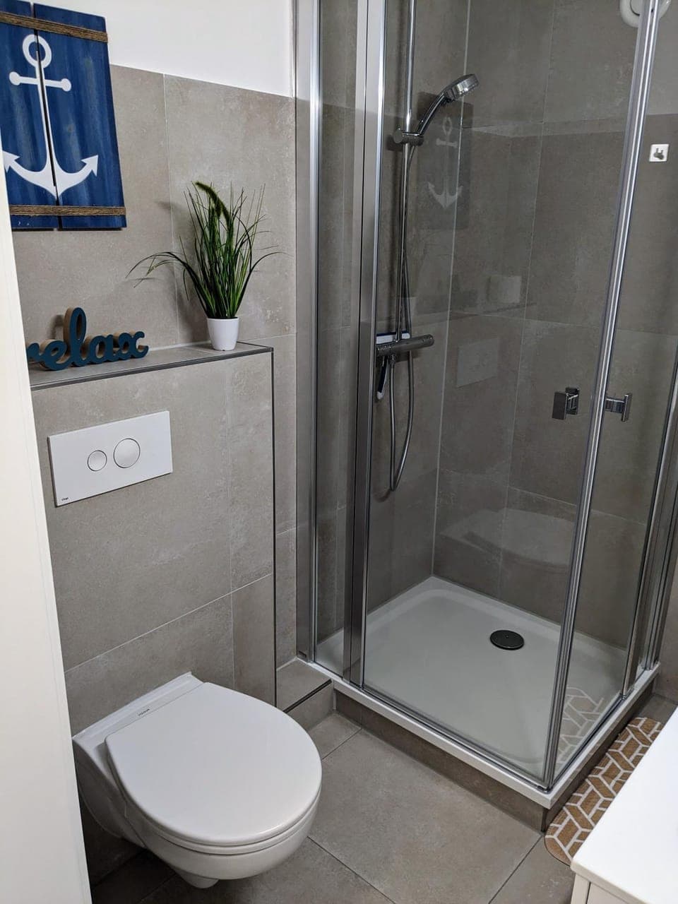 Shower, Toilet, Bathroom