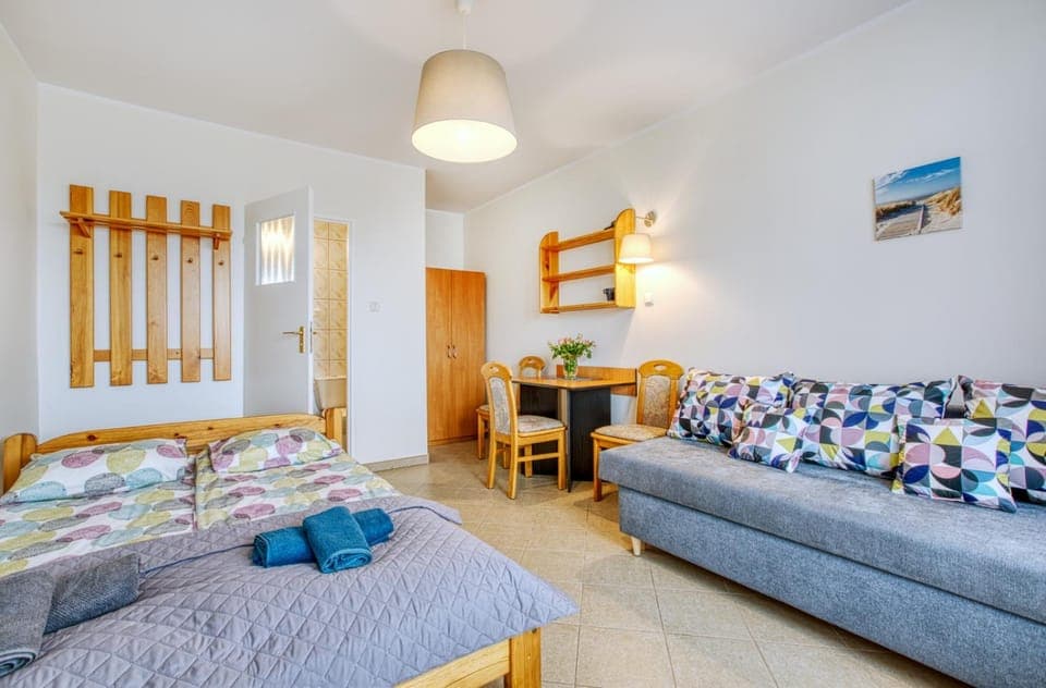 Bed, Photo of the whole room