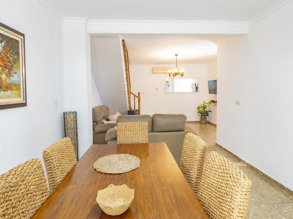 Communal lounge/ TV room, Living room