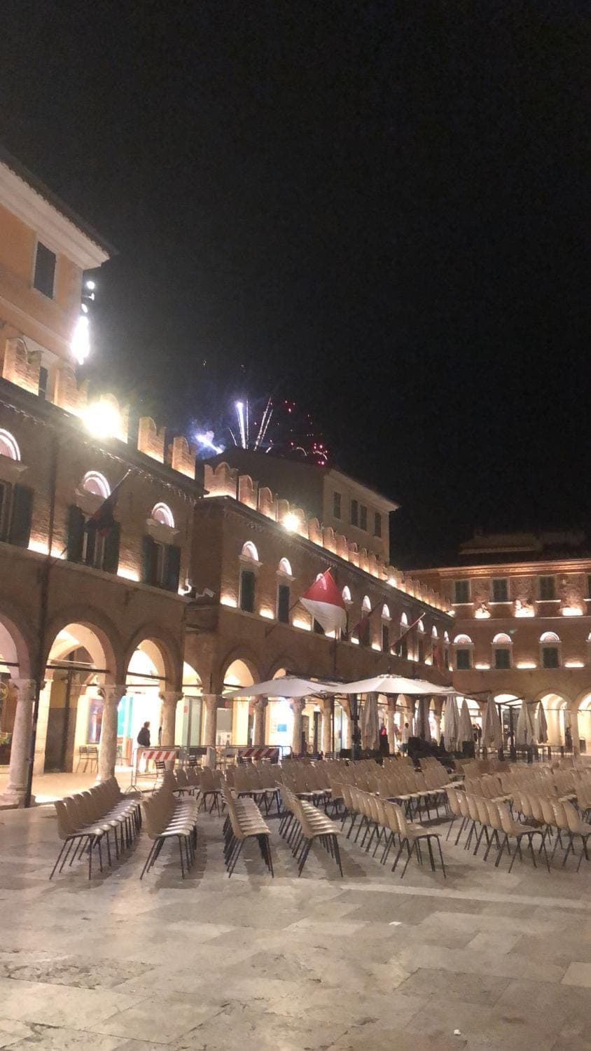 Nearby landmark, Entertainment