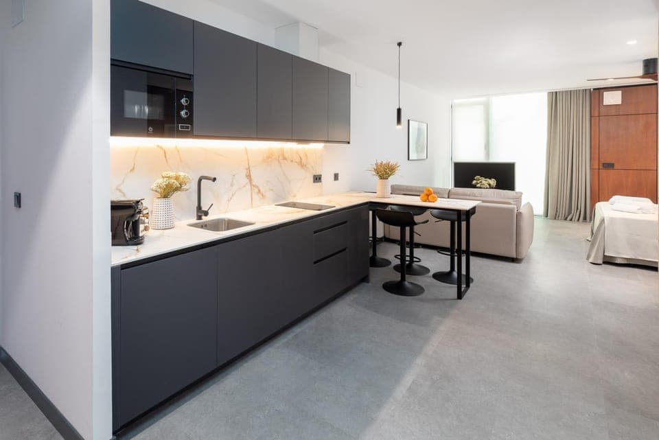 Kitchen or kitchenette, Photo of the whole room