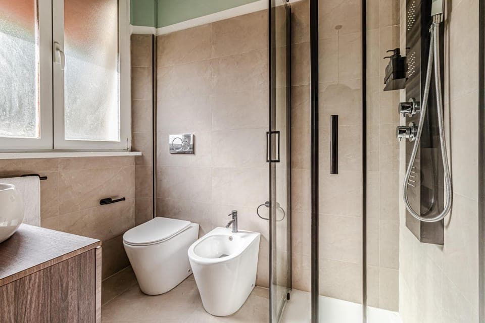 Shower, Toilet, Bathroom