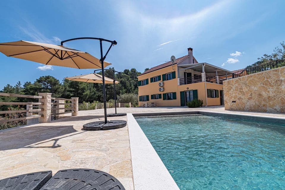 Property building, Patio