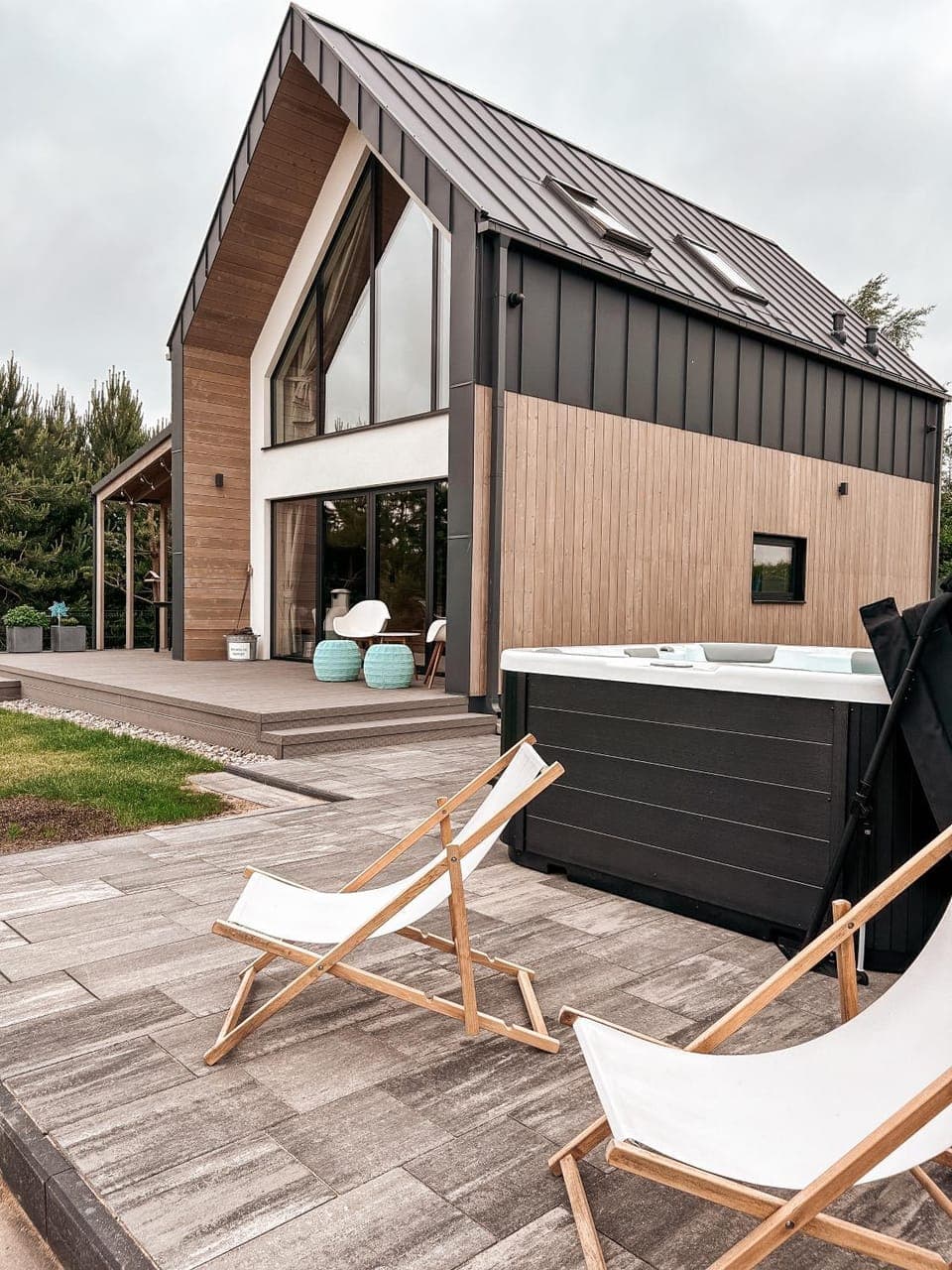 Property building, Day