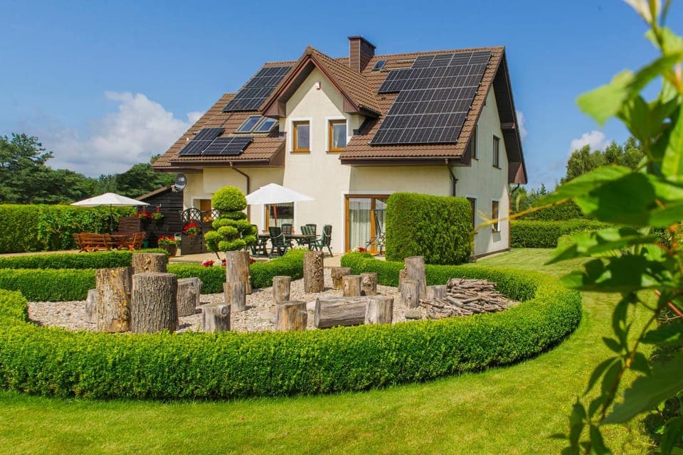 Property building, Spring, Day, Natural landscape, Garden, Other, Other, Other, Seating area, Garden view