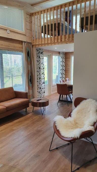 Living room, Seating area