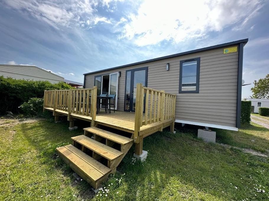Property building, Patio, Garden view