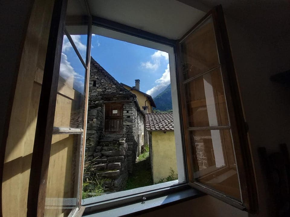 Neighbourhood, View (from property/room), Mountain view