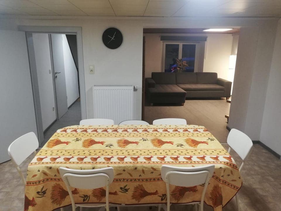 Dining area, kitchen