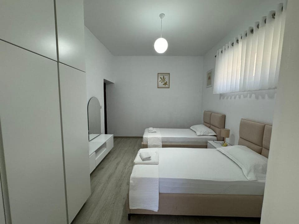 Bed, Bedroom, towels, wardrobe