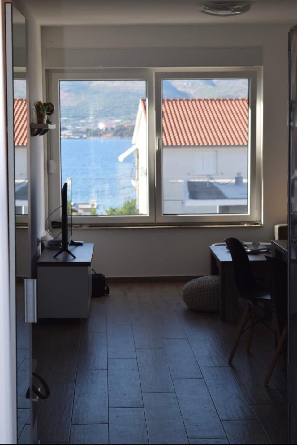 Living room, Sea view