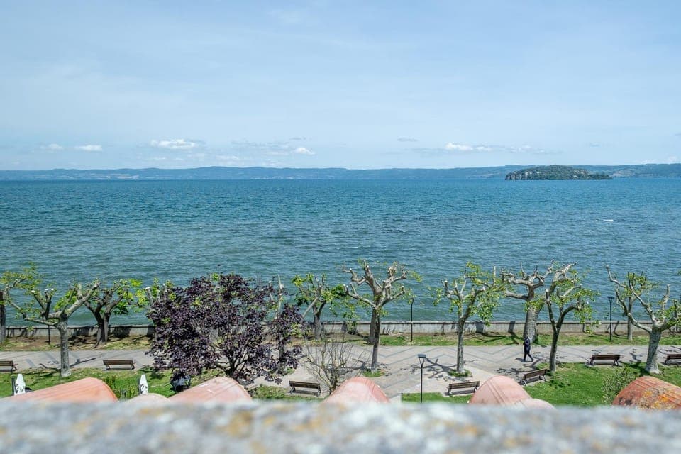 Nearby landmark, Spring, Day, Natural landscape, Lake view