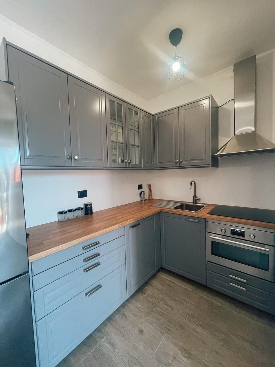 Kitchen or kitchenette, pet friendly, stove