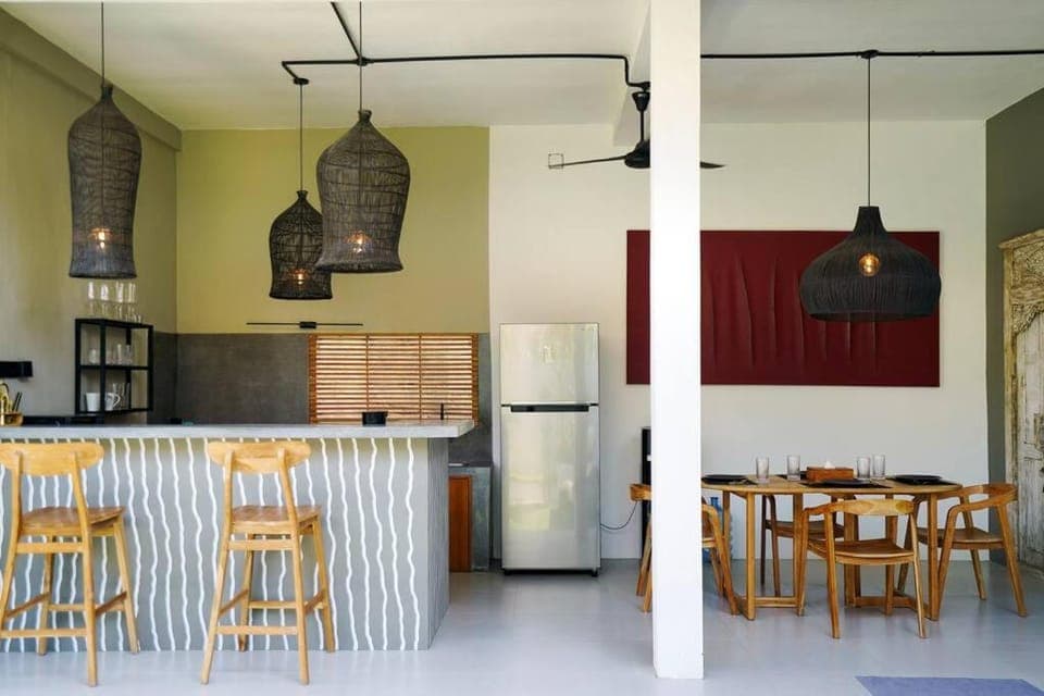 Kitchen or kitchenette, Food and drinks