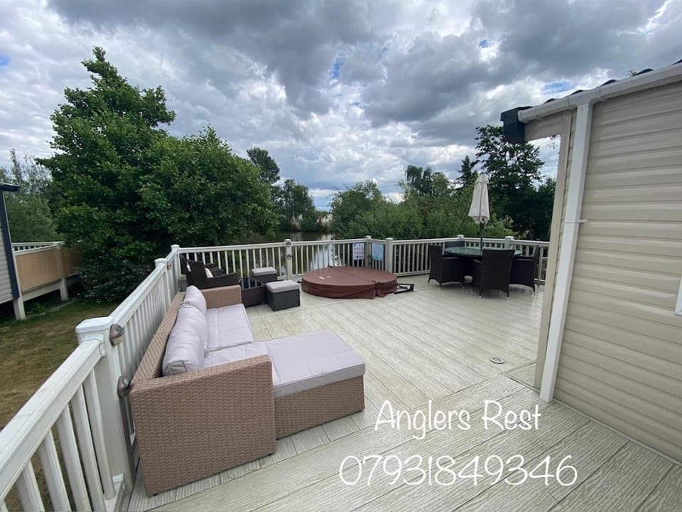 Property building, Patio, Natural landscape, Garden, View (from property/room), Balcony/Terrace, Garden view