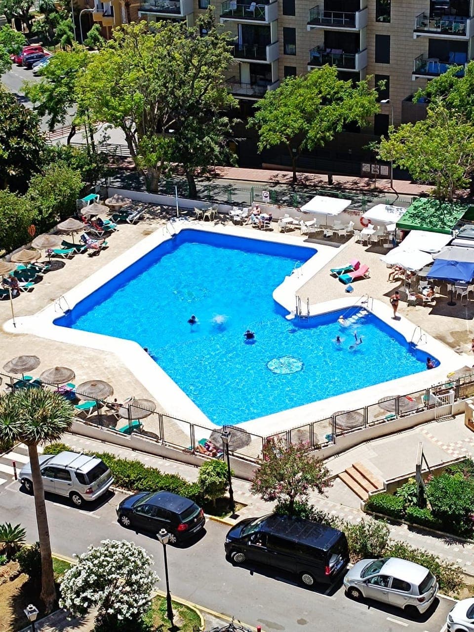 Pool view, Swimming pool, sunbed