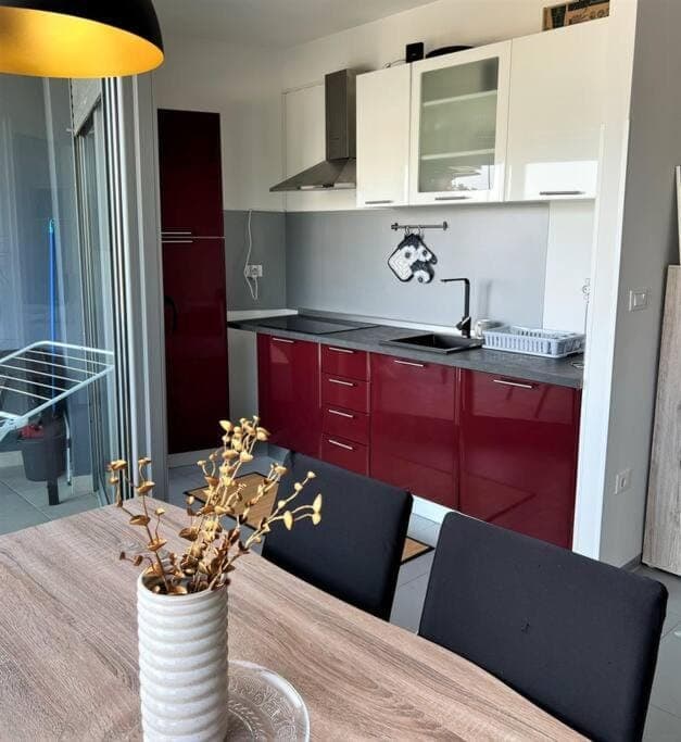 Kitchen or kitchenette, stove