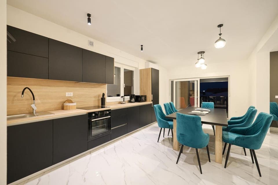 Balcony/Terrace, Dining area, kitchen