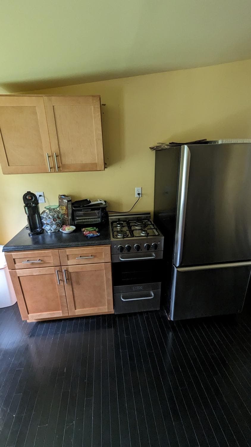 Coffee/tea facilities, pet friendly, stove, toaster