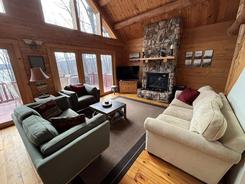 1819 Stockslager Rd House in Deep Creek Lake