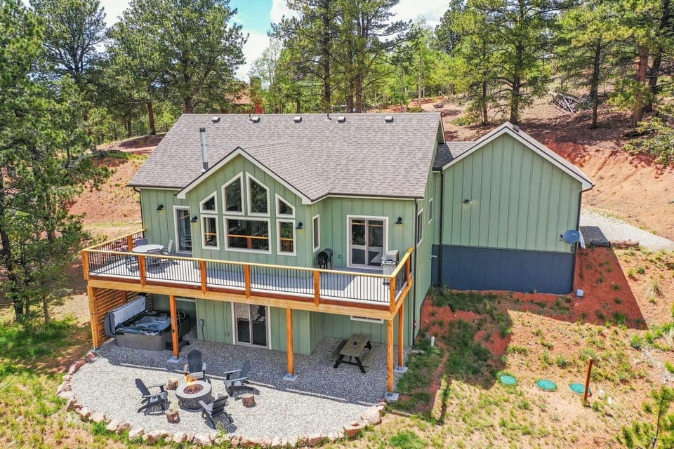 Valley Vista Lodge Hot Tub Shuffleboard Darts BBQ House in Colorado