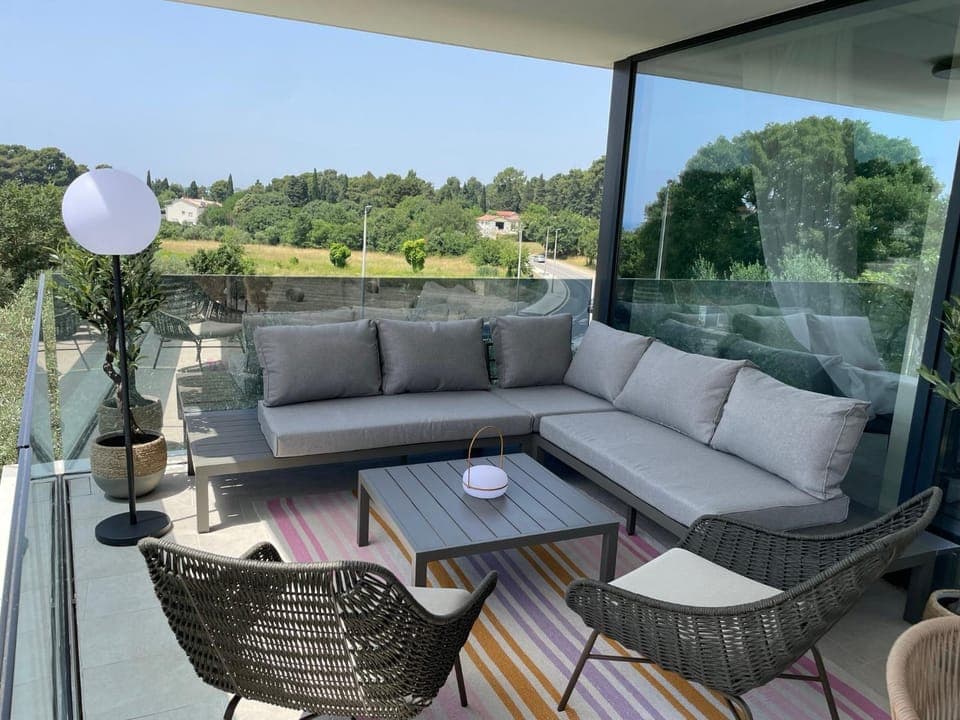 View (from property/room), Balcony/Terrace, Seating area