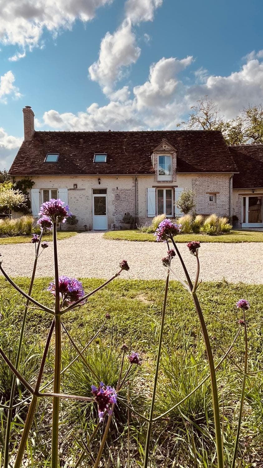 Property building, View (from property/room)