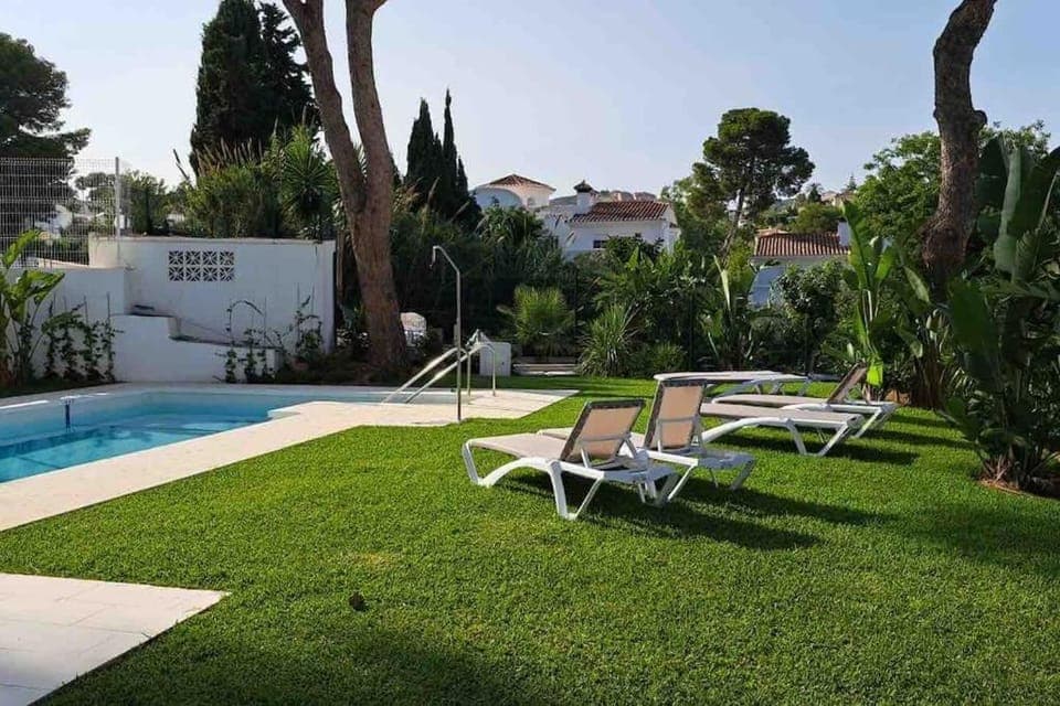 Garden, Swimming pool