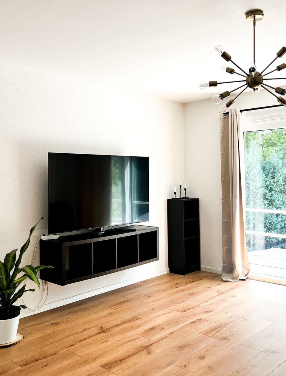 Communal lounge/ TV room, TV and multimedia, Evening entertainment