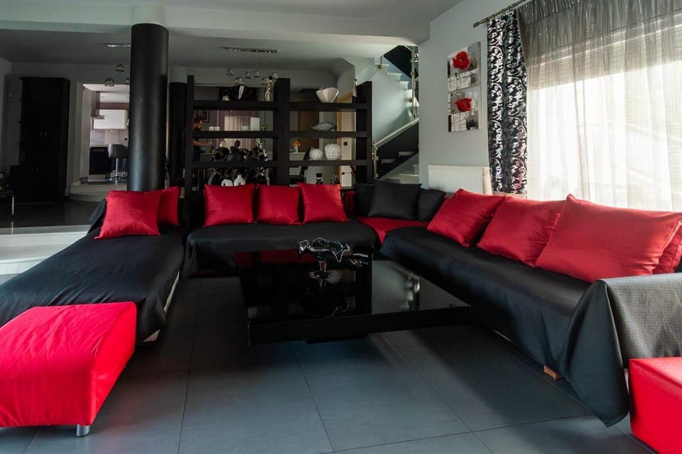 Living room, Seating area