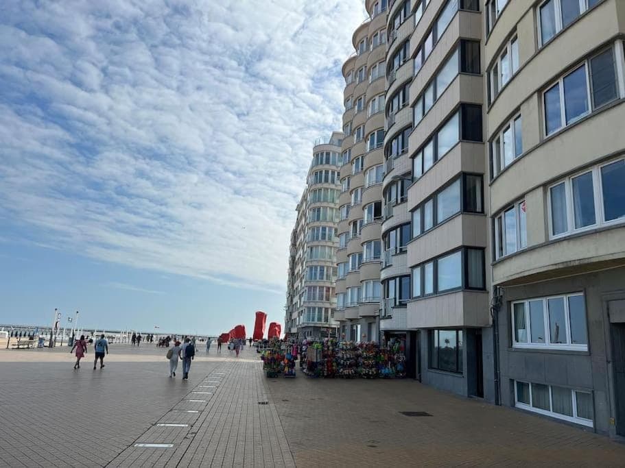 Property building, Beach, City view, Sea view, Location