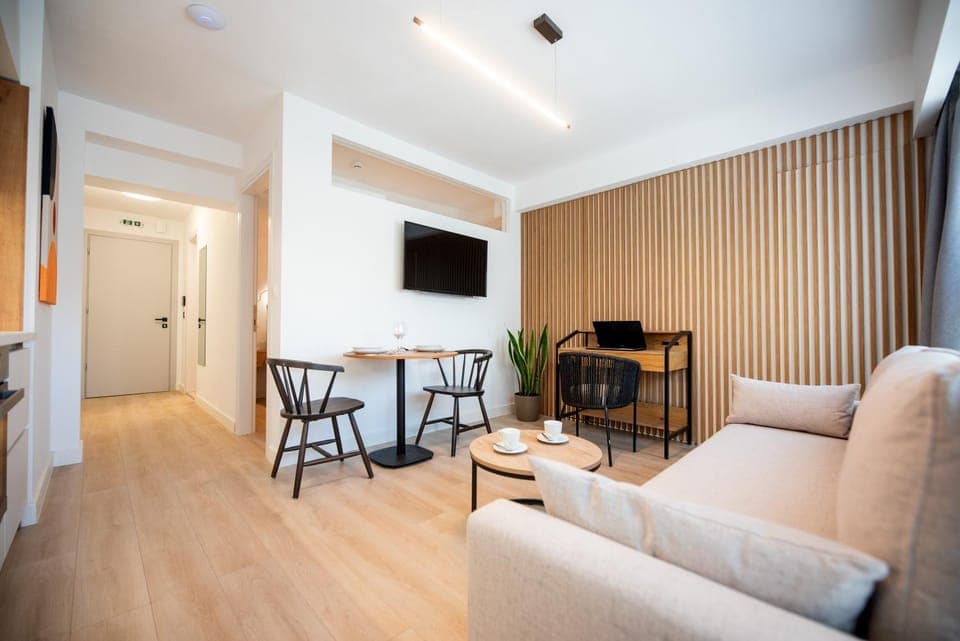 Living room, Seating area, Dining area