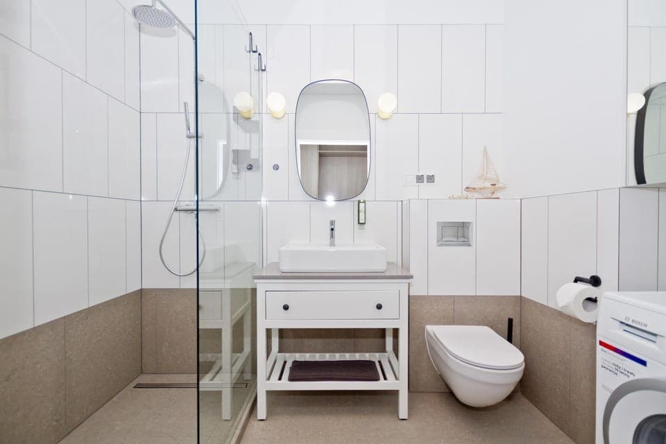 Shower, Toilet, Bathroom, washing machine