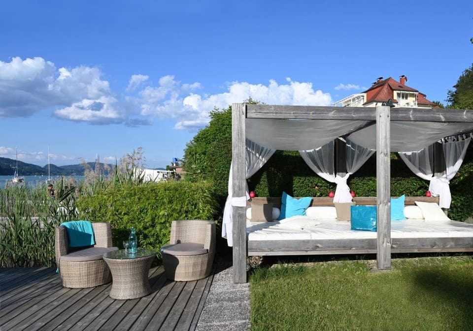 Balcony/Terrace, Beach, sunbed, Internal: Not applicable to any particular room