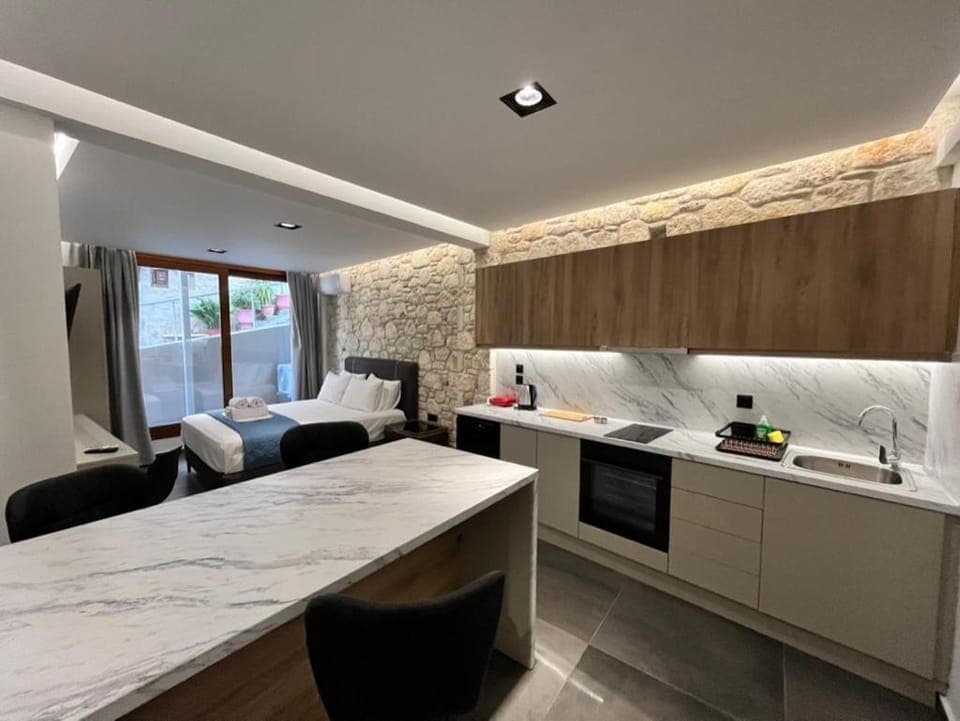 Kitchen or kitchenette, Living room, Photo of the whole room