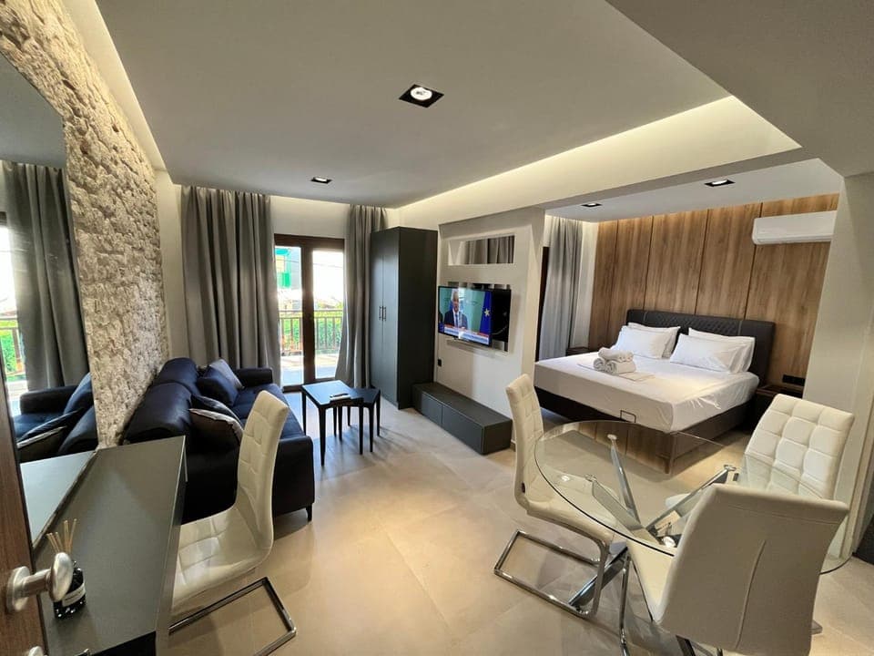 Bed, Living room, Seating area