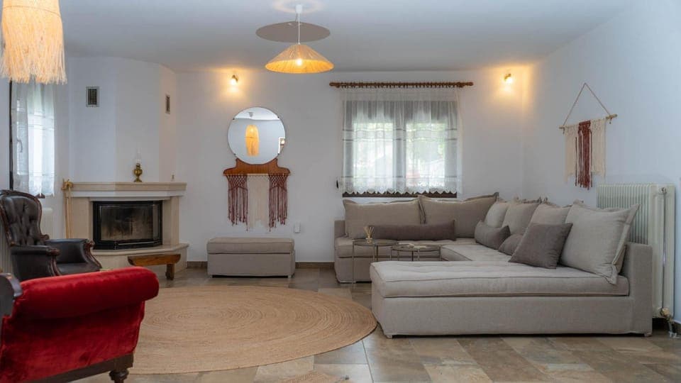 Living room, Seating area, flat iron