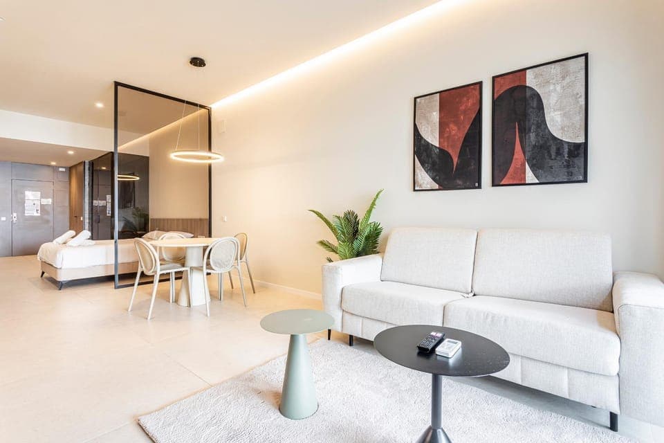 Valencia Guest North Station PEN Suites Apartment in Valencia