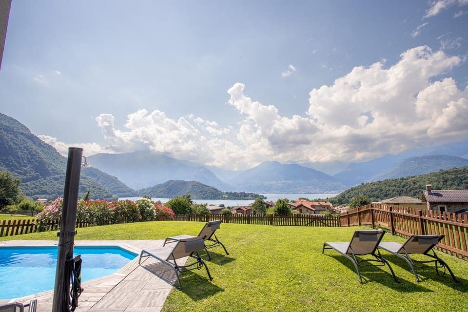 Garden, Lake view, Swimming pool