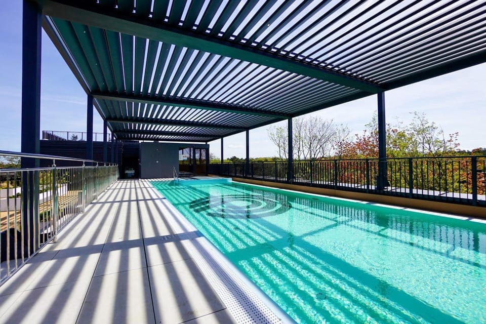 Pool view, Swimming pool