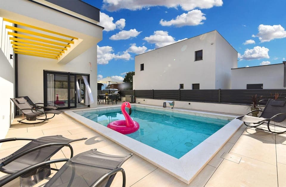 Patio, Pool view, Swimming pool