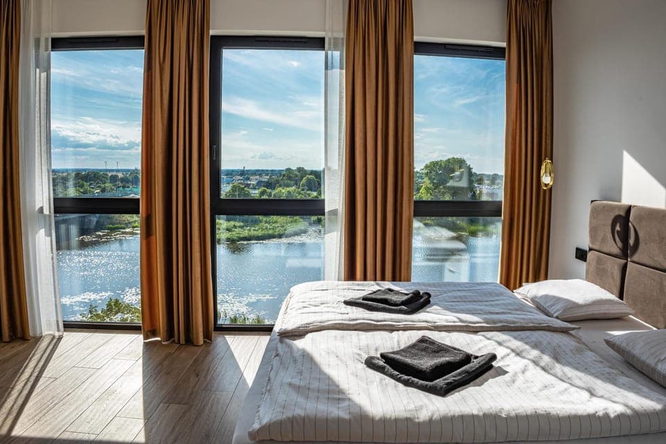 Natural landscape, Photo of the whole room, Bedroom, River view, towels
