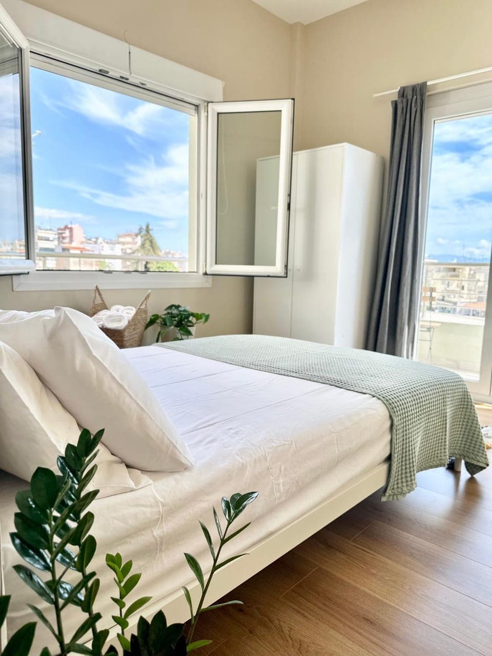 View (from property/room), Bedroom, wardrobe