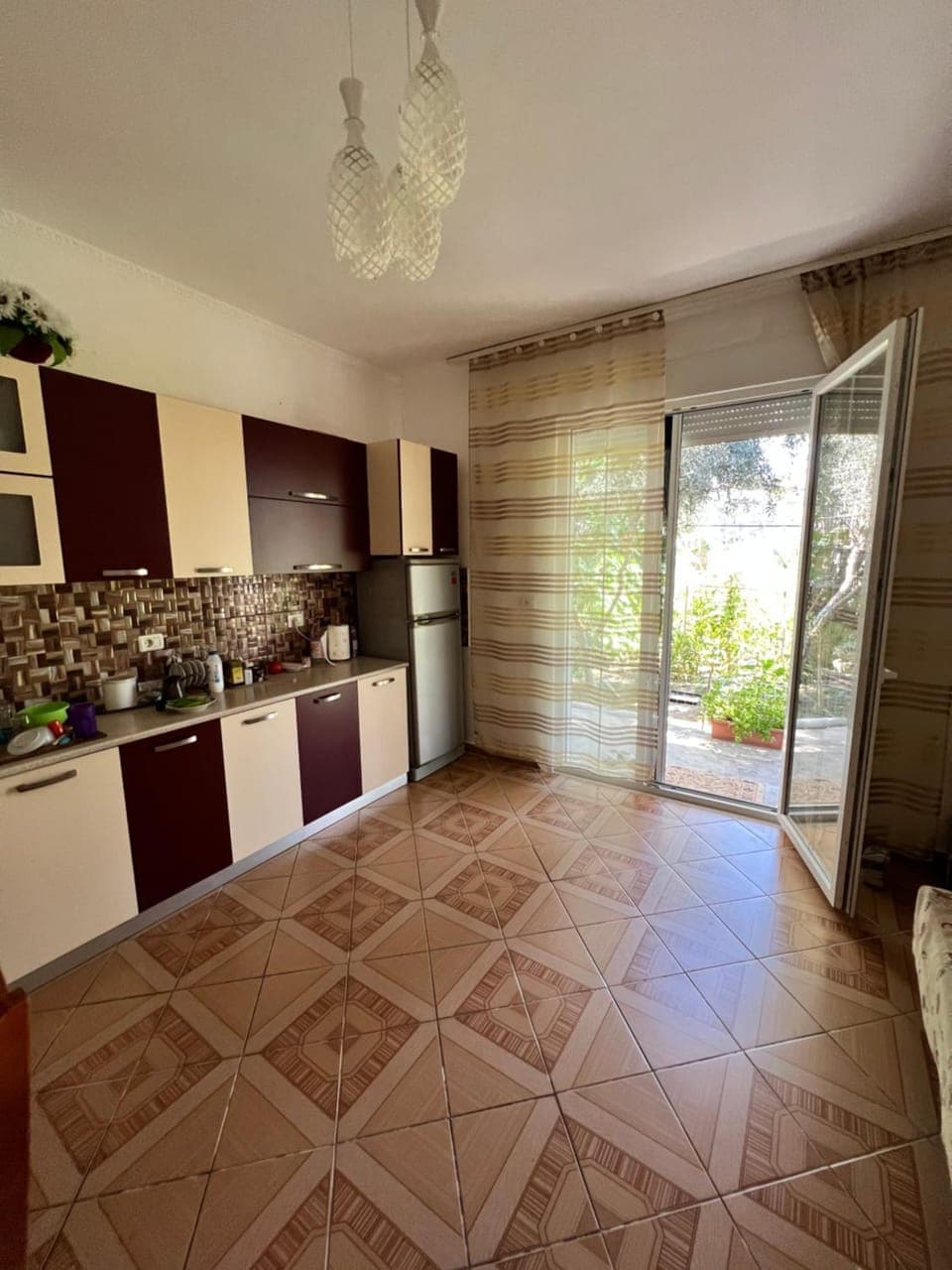 Kitchen or kitchenette, oven, stove