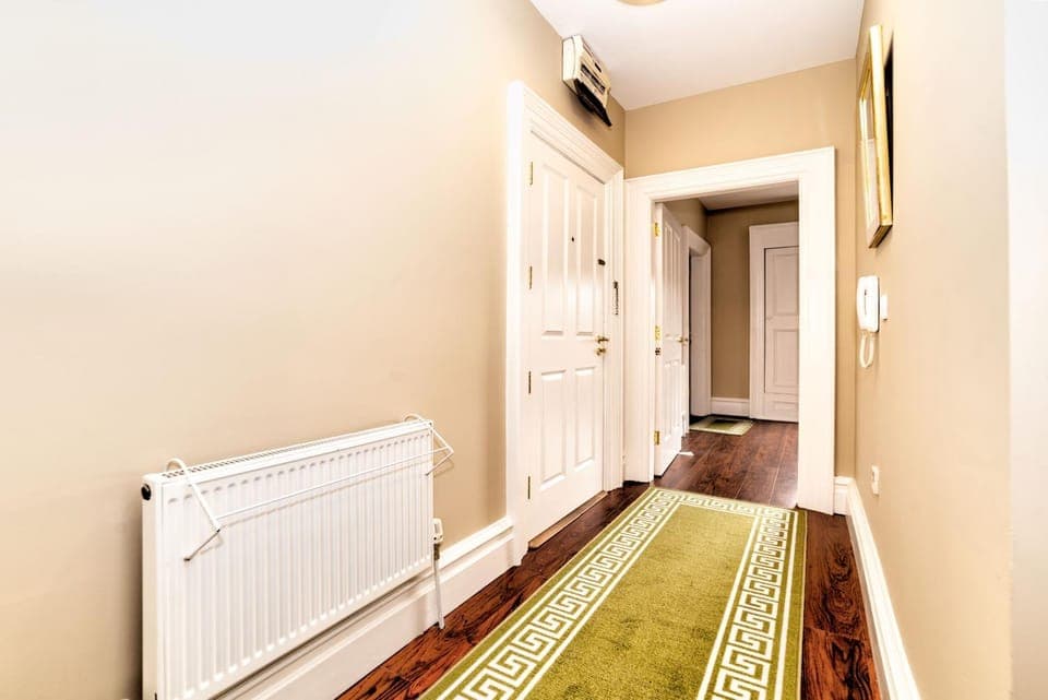 Flat 4, 2 Victoria Street Apartment in Northern Ireland