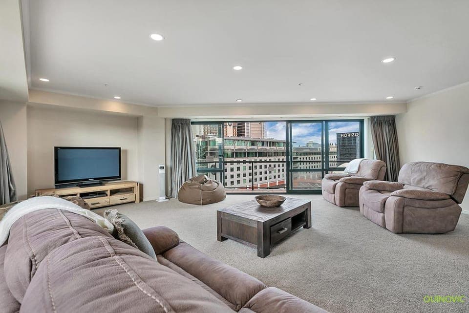 Communal lounge/ TV room, TV and multimedia, Seating area, Evening entertainment